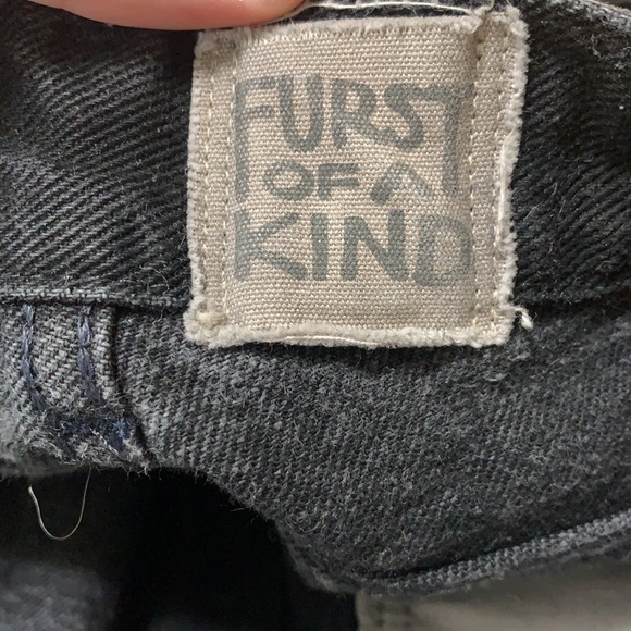 Vintage Distressed Black Denim Cutoffs - Picture 4 of 6